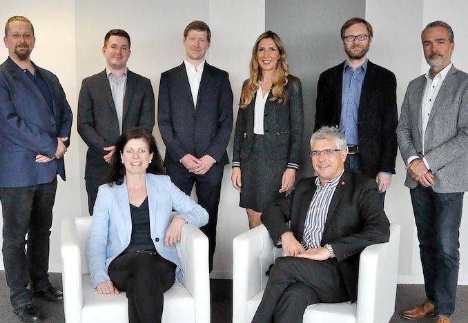 20190521 Cloud und IT-Security Christine Wahlmüller (vorne links) hat mit sieben heimischen Experten über Cloud-Security diskutiert. (c) Timeline/Rudi Handl