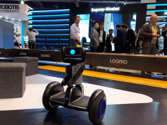 Segway_Loomo_Roboter segwayrobotics.com Segway hat mit "Loomo" einen neuen Roboter vorgestellt.(c) segwayrobotics.com