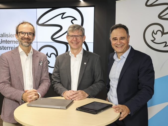 231012-001 Drei CEO Rudolf Schrefl, Managing Director marketmind Stefan Schiel sowie Karim Taga, Managing Partner von Arthur D. Little. (c) Hutchison Drei Austria/APA-Fotoservice/Reither