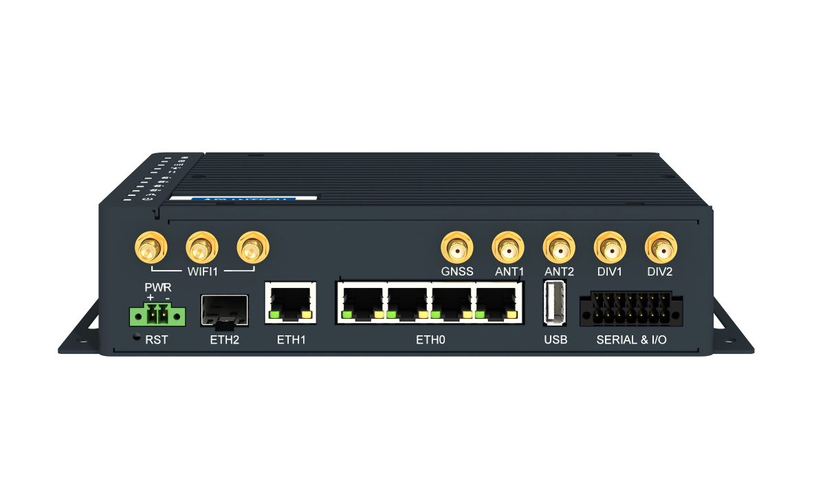 Der 5G Router ICR-4453 von Advantech bietet ein sicheres Web-Interface, das es dem Benutzer ermöglicht, die Konfiguration und Verwaltung des Routers aus der Distanz durchzuführen. Er unterstützt mehrere Arten der Software-Anpassung und soll daher auch als Edge-Computing-Gateway überzeugen. (c) Advantech