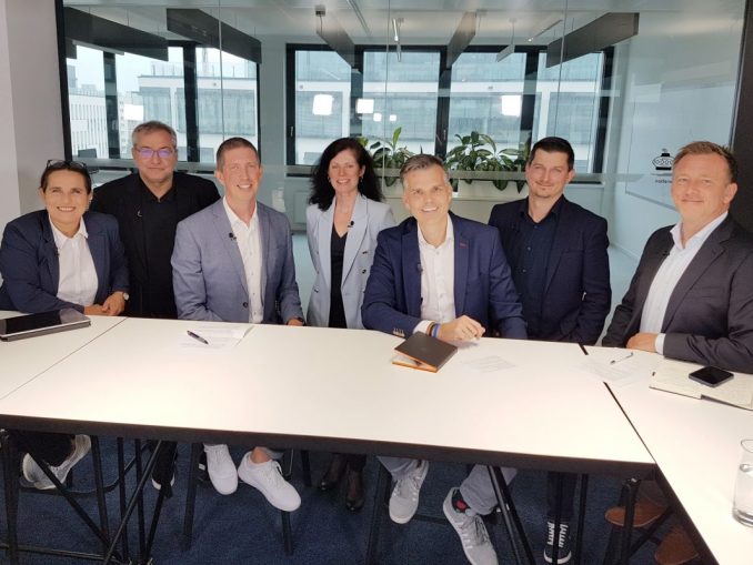 Aufmacherbild_neu Von links nach rechts: Christine Krimmel, Manfred Tschegeli, Reinhard Harter, Christine Wahlmüller, Lukas Kerschbaum, Thomas Ziegler und Steffen Lange. (c) timeline / Rudi Handl