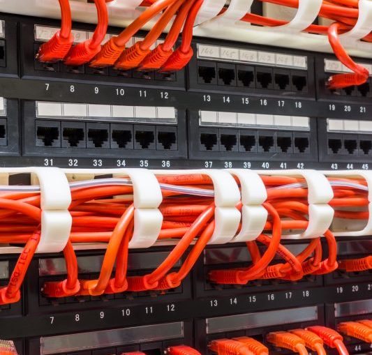 Datacenter_01_© angelus iam - Fotolia_ Mit der Einführung der neuen „Service-definierten Firewall“ bietet VMware eigenen Angaben zufolge einen innovativen Ansatz für internes Firewalling. angelus iam - Fotolia