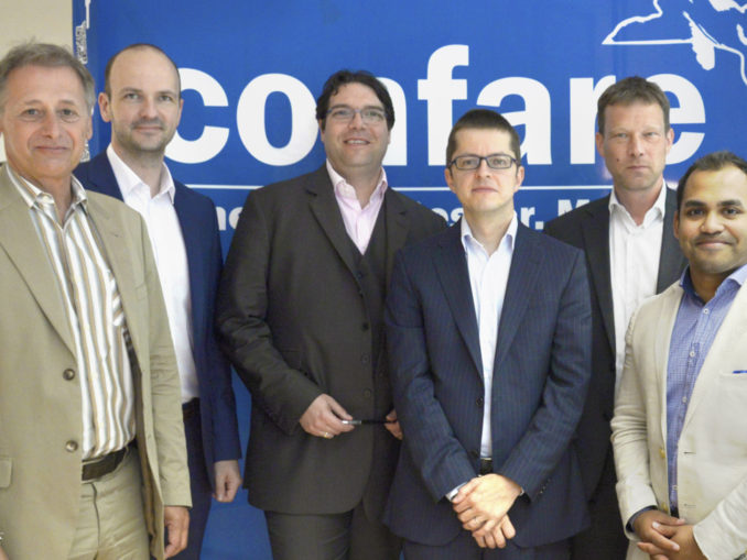 KI-Talk Confare Die Teilnehmer des KI-Talks von links nach rechts: Robert Pucher (FH Technikum Wien), Helmut Waitzer (WOLF THEISS Rechtsanwälte), Michael Ghezzo (Confare), Clemens Wasner (EnliteAI), Bernd Schwarzer (EY Österreich) und Alin Kalam (Big Data Experte). (c) Confare