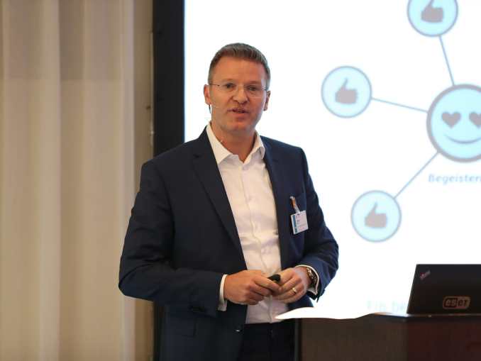 Holger Suhl_klein Holger Suhl, Country Manager DACH bei ESET, bei der Partnerkonferenz in Hamburg. © ESET