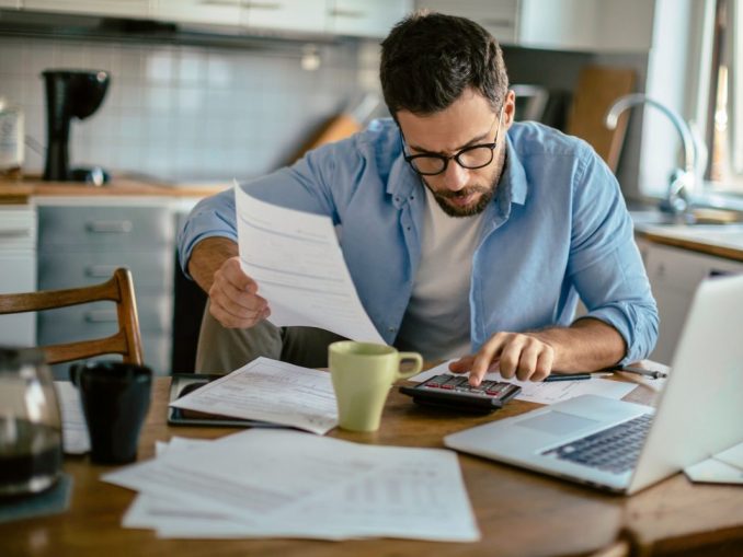 HomeOffice_c_iStock_Geber86 „Derzeit setzt bei etlichen Unternehmen ein Umdenken im Bereich der jahrelangen Zettelwirtschaft ein. Gefragt sind vor allem einfache Lösungen zur Digitalisierung von Rechnungen“, erklärt Gerd Marlovits, Geschäftsführer von Österreichs führendem EDI-Dienstleister EDITEL.