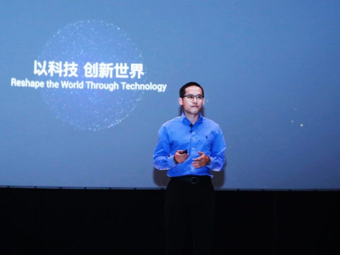 Jeff-Zhang-Alibaba-CTO-at-Yunqi-2018-1200x675 Jeff Zhang, Chief Technology Officer von Alibaba, stellt auf der Konferenz den Fünf-Jahres-Technologieplan von.