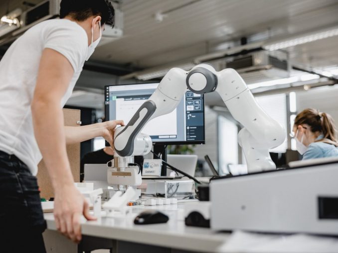 MiA-2021-Roboter-SDC-TU-Wien_print_c_Tele-Haase-Steuergeraete