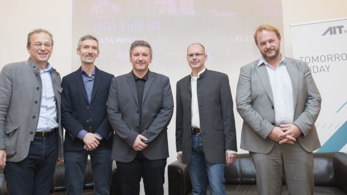 Helmut Leopold (AIT), Mario Drobics (AIT), Thomas Lorünser (AIT), Oliver Hoffmann (BMVIT) und Christof Tschohl (Research Institute). (c) AIT / Michael Mürling