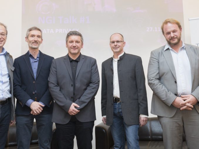 AIT und BMVIT initiieren Next Generation Internet Gesprchsserie Helmut Leopold (AIT), Mario Drobics (AIT), Thomas Lorünser (AIT), Oliver Hoffmann (BMVIT) und Christof Tschohl (Research Institute). (c) AIT / Michael Mürling