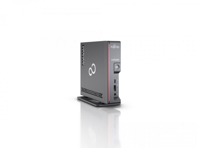 RS70564_ESPRIMO_G9010_Right_View Die ultrakleine ESPRIMO G-Serie hat ein Gehäuse von nur 0,9 Litern.Die ultrakleine ESPRIMO G-Serie hat ein Gehäuse von nur 0,9 Litern. (c) Fujitsu