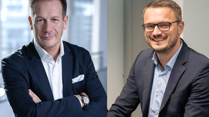 Ulrich Fleck (links im Bild), CEO von CERTAINITY und Mihajlo Milanovic, Practice Leader Financial Lines bei GrECo (c) CERTAINTY / GrECo