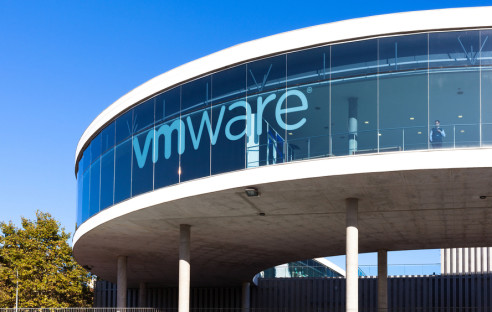 headquarter VMware_w492_h312 Der US-Virtualisierungsspezialist VMware bringt sein Angebot "VMware Cloud on AWS" nach Europa. (c) possohh / Shutterstock.com