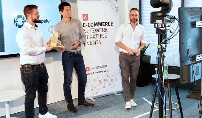 Verleihung_Anton Award_(c) A-COMMERCE Daniel Poinstingl (CEO A-Commerce), Chen Cheng-Chieh (Senior Commercial Manager DACH bei Klarna) und Stephan Grad (CEO A-Commerce). (c) A-COMMERCE