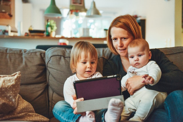 alexander-dummer-UH-xs-FizTk-unsplash Vor allem Frauen waren während der Krise durch verstärkte Mehrfachbelastung betroffen. (c) Unsplash