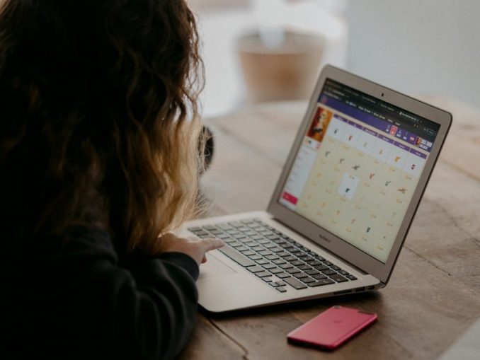 annie-spratt-__b279kVy0c-unsplash Die Krise und Home Schooling haben zu leichten Verbesserungen in Sachen Sicherheitskultur geführt. (c) Annie Spratt – Unsplash
