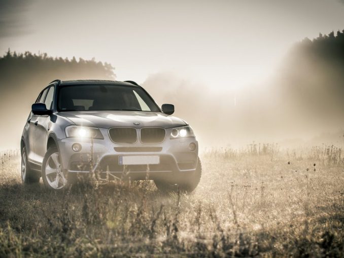 bmw-1216469_1920