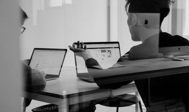 "Es gibt Organisationen, einschließlich kritischer Infrastrukturen, die noch nicht mit der Umsetzung von Cybersicherheit begonnen haben oder noch in den Kinderschuhen stecken." (c) Unsplash