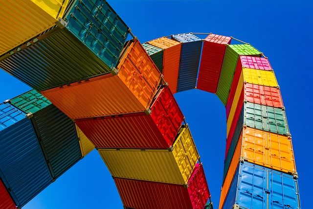 container-g80b4bb8b4_640