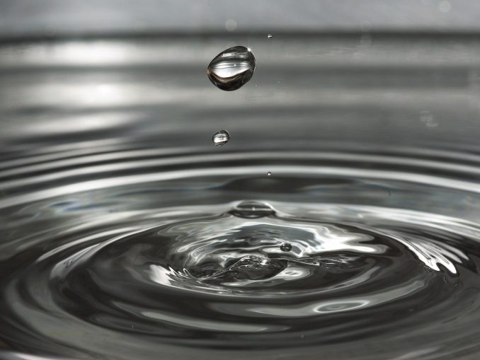 drip-921067_1920 tropfen Materialien und sogar flüssiges Metall durch neues Verfahren zu Tröpfchen verarbeitet. (c) pixabay