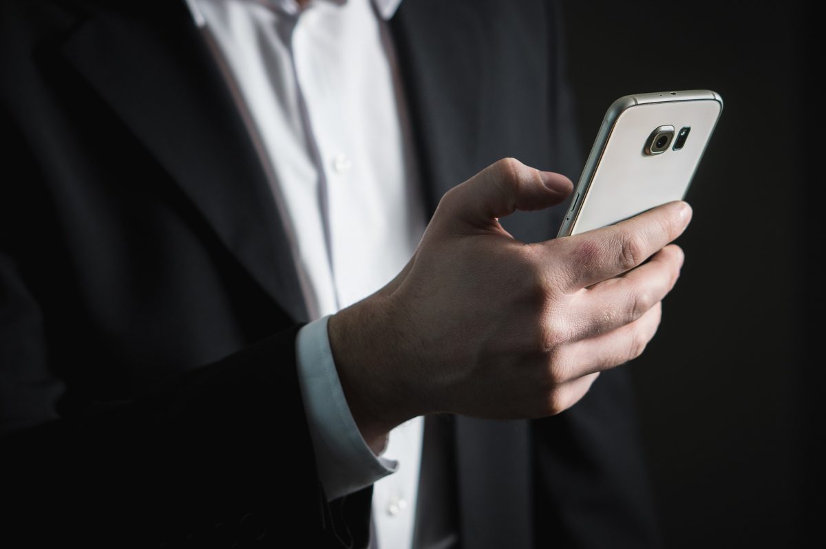 NATO sichert mit Sprachverschlüsselungstechnologie von BlackBerry ihre Anrufe.