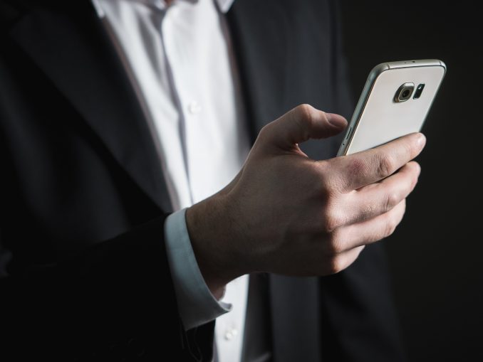 email-2056028_1920 smartphone