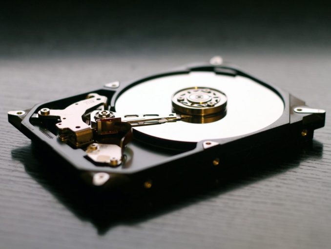 hard-drive-607461_1920