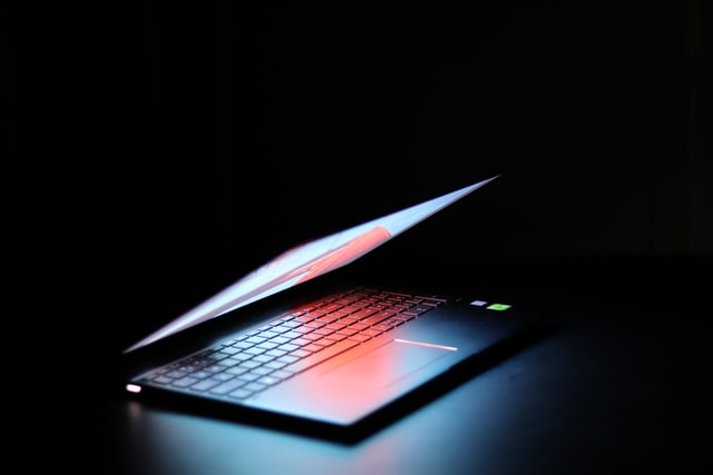 nakul-QxPRz2oTOWo-unsplash Nationalstaaten verwenden viel Zeit und Ressourcen darauf, sich einen strategischen Cyber-Vorteil zu verschaffen. (c) Nakul – Unsplash