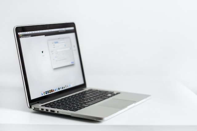 nordwood-themes-_sg8nXmpWDM-unsplash Nicht einmal die Hälfte der Unternehmen gab an, über Firewalls zu verfügen. (c) Unsplash