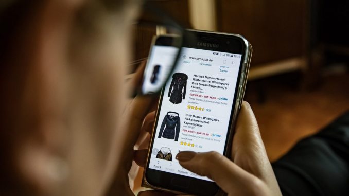 Um am Weihnachtsgeschäft noch teilhaben zu können, ist es für alle Anbieter höchste Zeit ihren Onlineshop zu optimieren. (c) pixabay