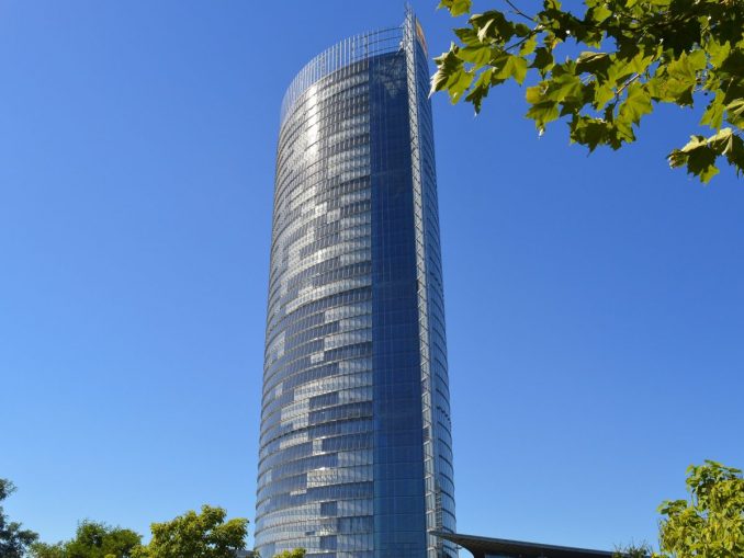 skyscraper-1633168_1920