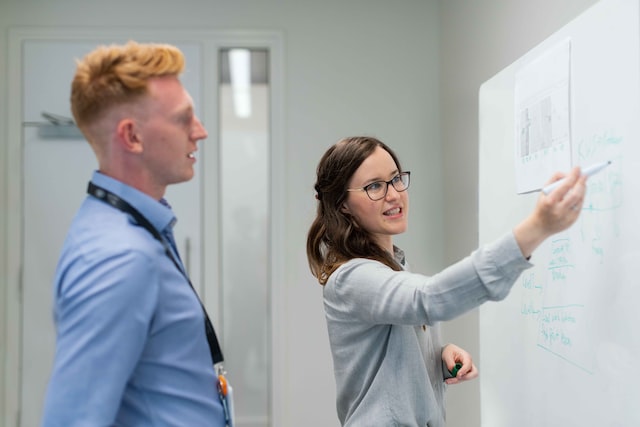 thisisengineering-raeng-hOCYuLmTTnY-unsplash Nur 25 Prozent der Führungskräfte sehen Change Management als eine Priorität an. (c) Unsplash